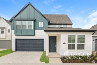 Building Photo - 9835 Willow Creek Commerce Dr