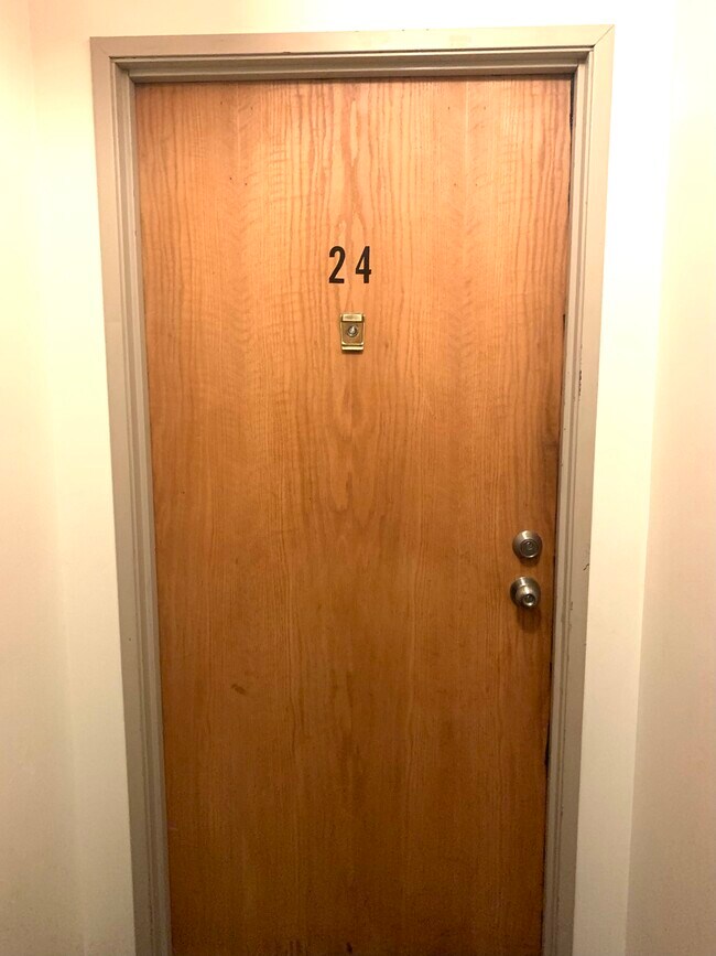 Foto del edificio - 423 Berkshire Dr