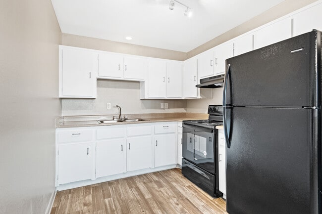 Kitchen - Verrano Park