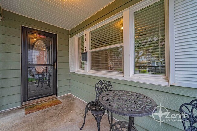 Building Photo - 2815 Field St