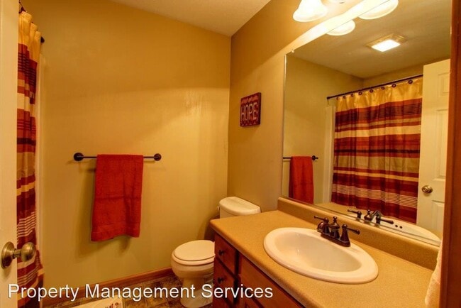 Building Photo - 3 br, 2 bath House - 56625 Arbor Kove Dr.
