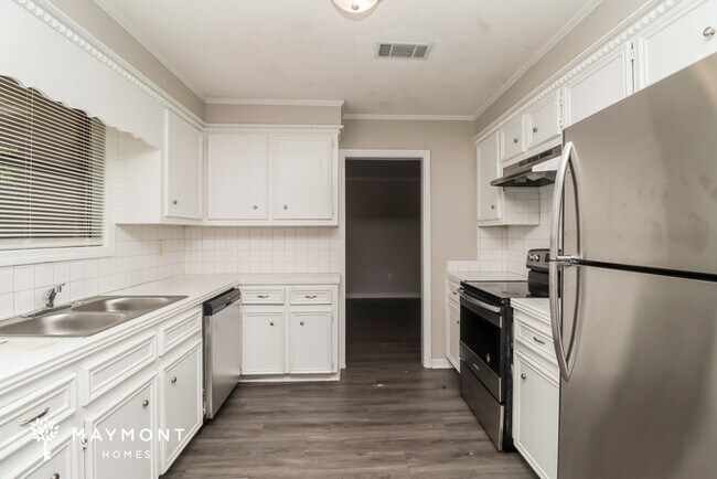 Foto del edificio - 523 Rusk Dr