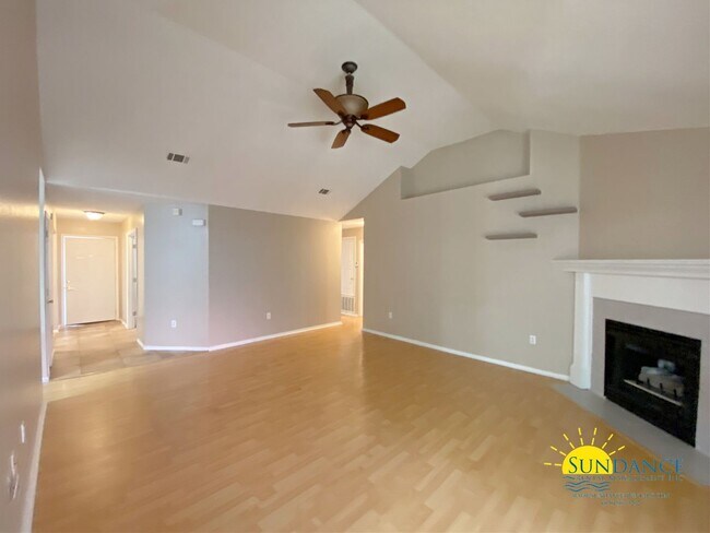 Building Photo - Beautiful 4 Bedroom Home with In-Ground Po...