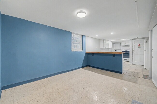 Foto del edificio - 2206 N Kostner Ave
