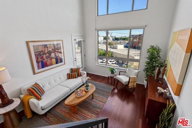 Photo - 100 S Alameda St Apartment