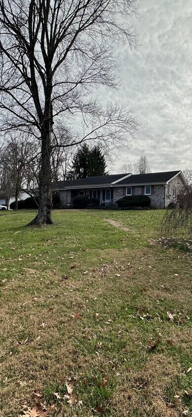 Photos to be posted soon - 1700 Tee Ct