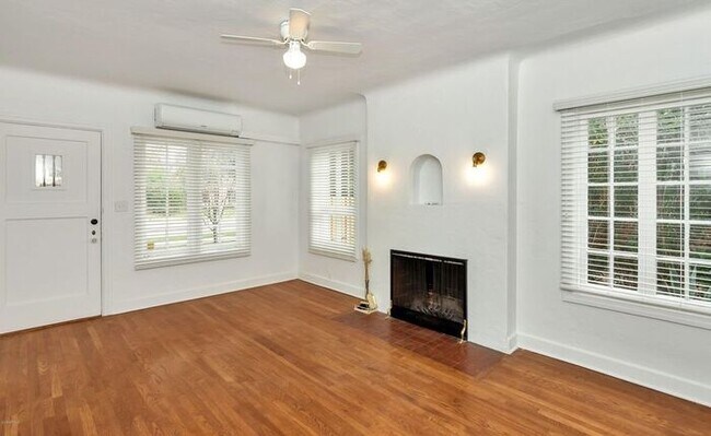 Building Photo - 541 W Monte Vista Rd