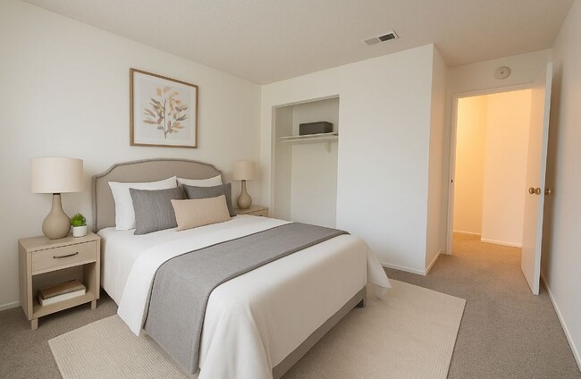 Building Photo - 2116 Lemontree, 2