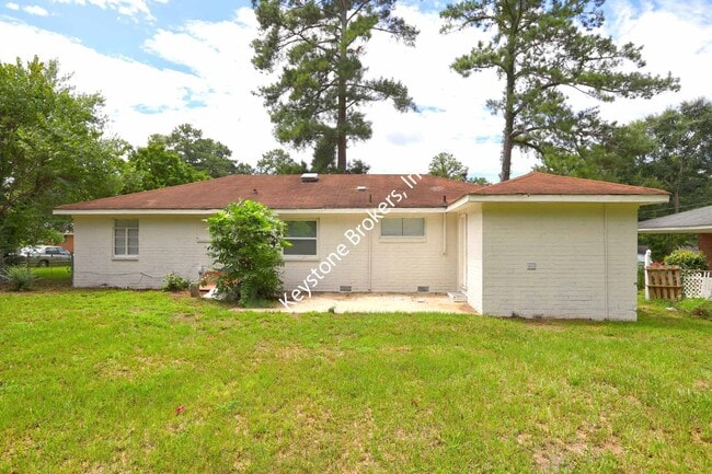 Building Photo - 2947 Richard Dr