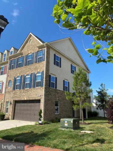 Building Photo - 2813 Medstead Ln