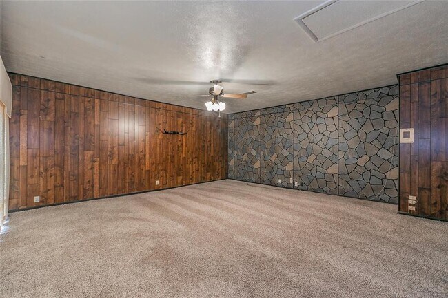 Foto del edificio - 4341 Kolloch Dr