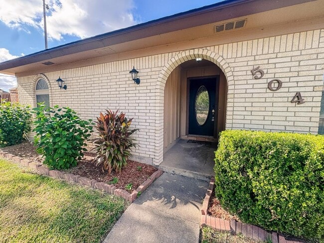 Foto del edificio - 504 Berkshire Ln