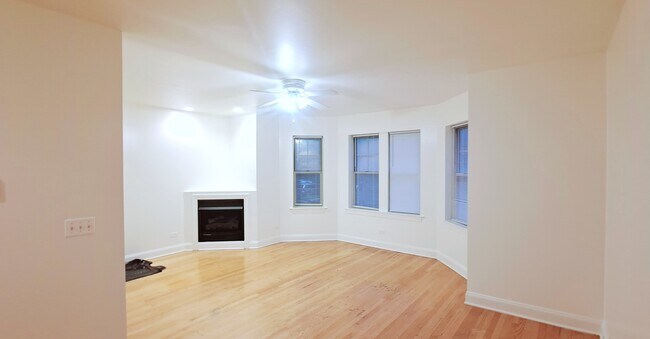 Foto del edificio - 6452 N Bell Ave