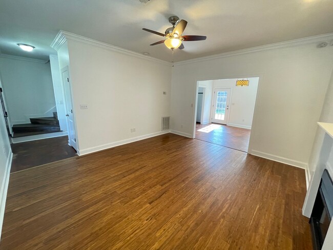 Building Photo - 3BR/2.5BA For Rent