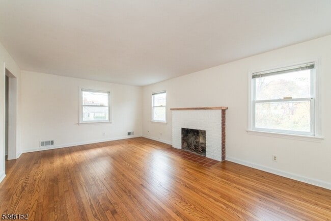 Building Photo - 266 W Passaic Ave