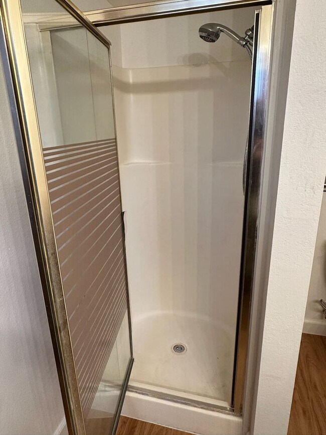 Foto del edificio - 570 N Lemona St