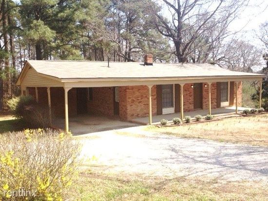 Primary Photo - 6826 Cornwallis Rd
