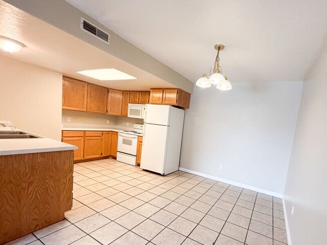 Building Photo - 481 N Orem Blvd