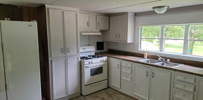Foto del edificio - 4320 McLean Rd