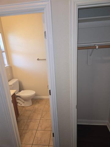 Foto del edificio - 1629 Summerhill Ct