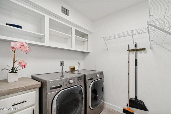 Foto del edificio - 12835 N 78th St