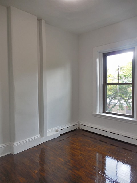 Building Photo - 113 Willow St