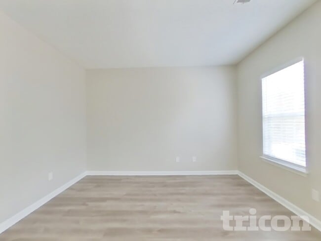 Foto del edificio - 1099 Sugarcreek Way