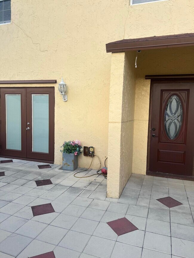 Foto del edificio - 4408 NW 3rd Terrace