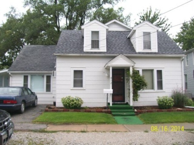 Primary Photo - 812 S Sixth St