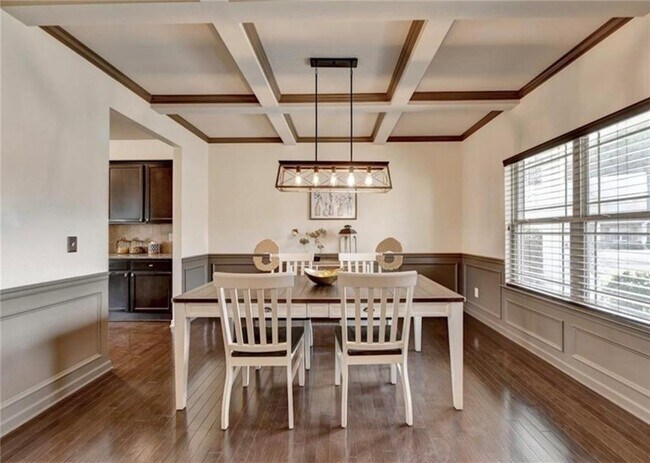 Foto del edificio - 1376 Castleberry Dr