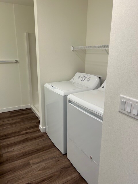 Foto del edificio - 700 N State St