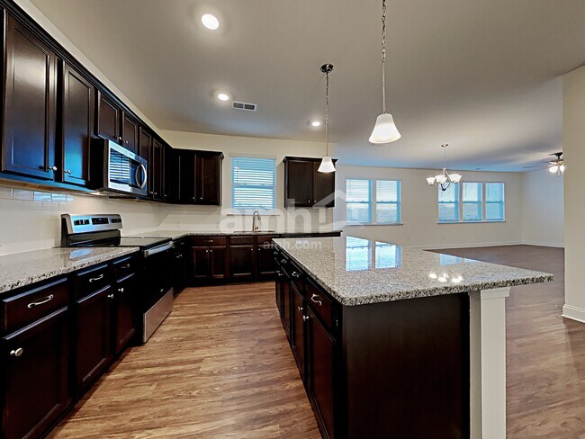 Building Photo - 144 Twin River Dr