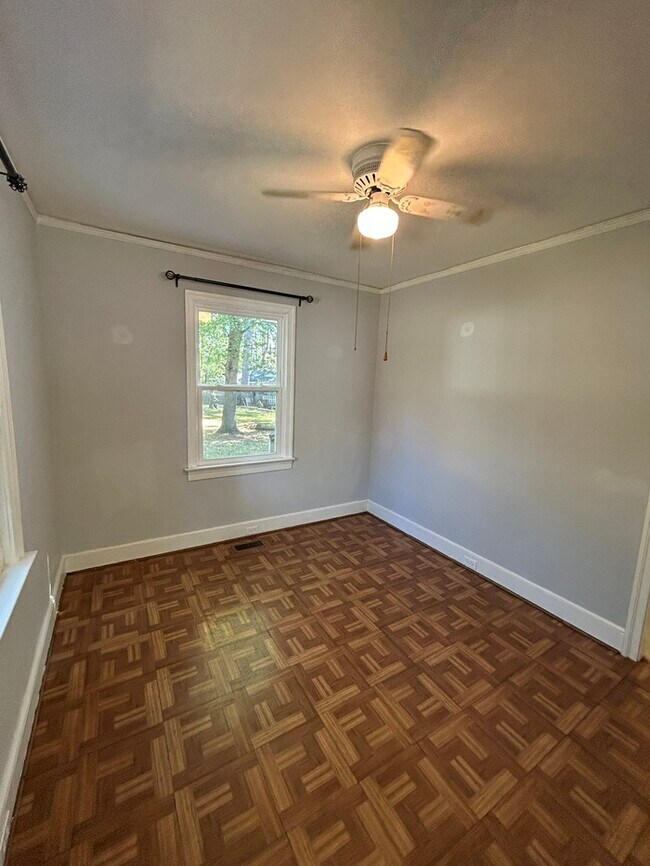 Foto del edificio - 2624 Marling Dr