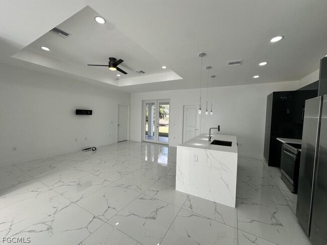 Foto del edificio - 325 Paulcrest Ave