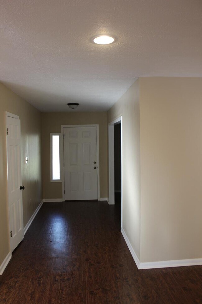 Building Photo - 1223 Neal Pickett Dr