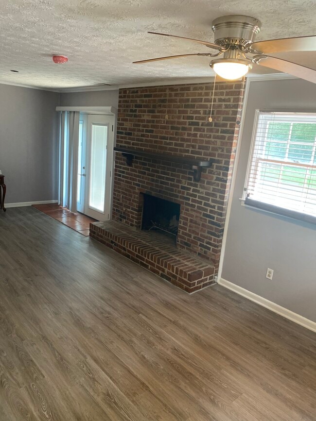 Foto del edificio - 2292 Midvale Cir