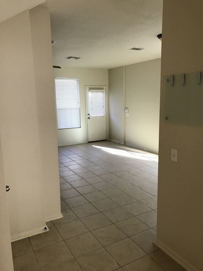 Building Photo - 10707 Rimfire Run Ln