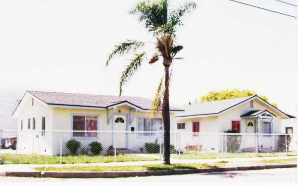 Building Photo - 1020 E Ventura St