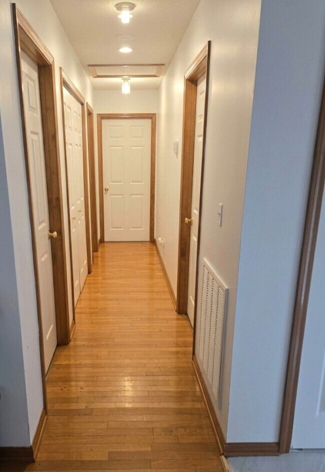 Foto del edificio - 4641 Hickory Grove Rd