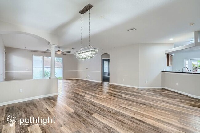 Building Photo - 12721 Standbridge Dr