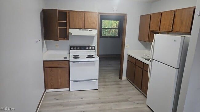 Foto del edificio - 31 1/2 Elm Street Unit c1