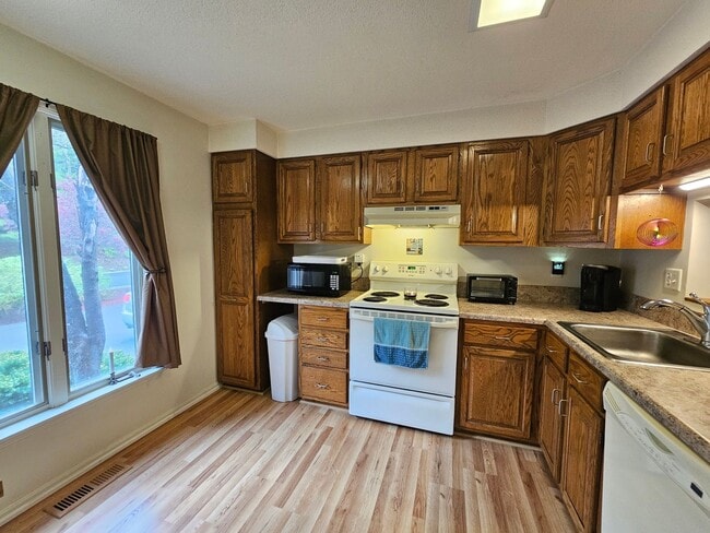 Foto del edificio - 1 Bedroom, 1.5 Bath Quarry Townhouse