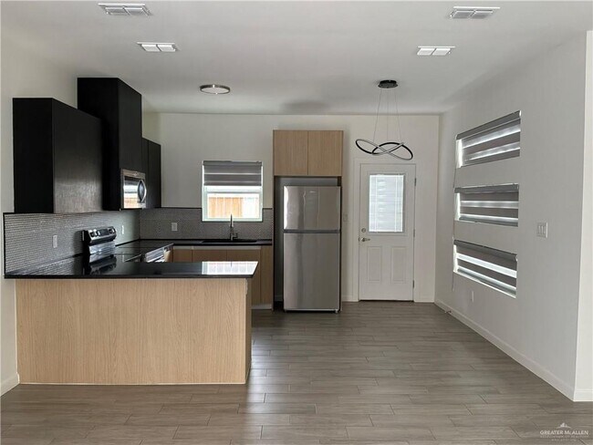 Foto del edificio - 14 Ventura Ave