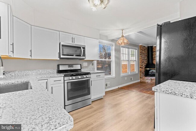 Foto del edificio - 11904 N Marlton Ave