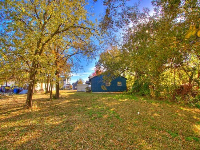 Building Photo - Renovated 3-bedroom, 2-bath home located in the heart of Edmond!