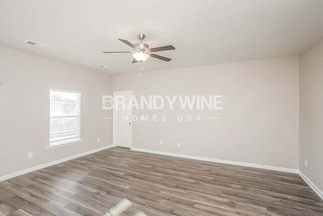 Foto del edificio - 541 Glenmanor Dr