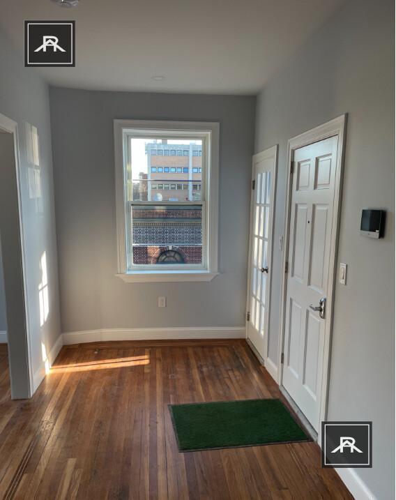 Building Photo - 3 bedroom in Brookline MA 02446