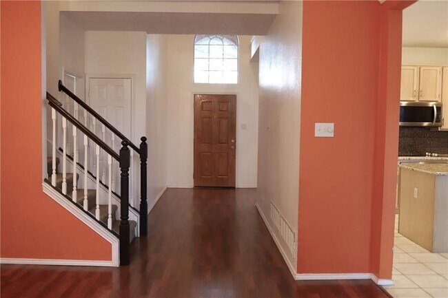 Foto del edificio - 2369 Red Maple Rd