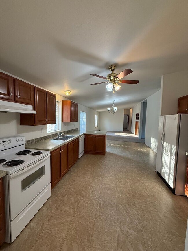 Foto del edificio - SPIRIT LAKE HOME (P#440)