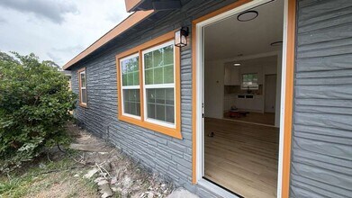 Building Photo - 13510 Bandera St